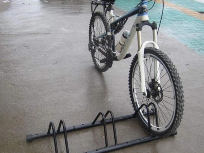 Stativ til 3 cykler til opbevaring
