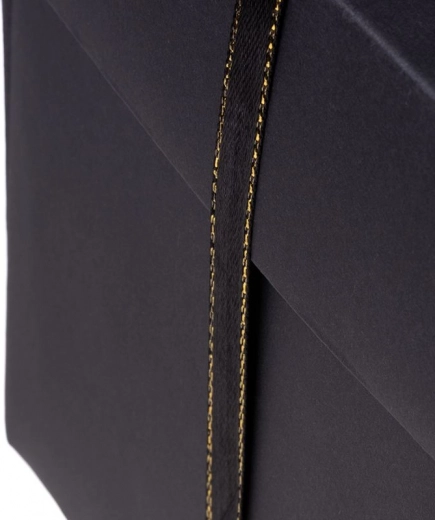 Luksuriøst look med detaljer