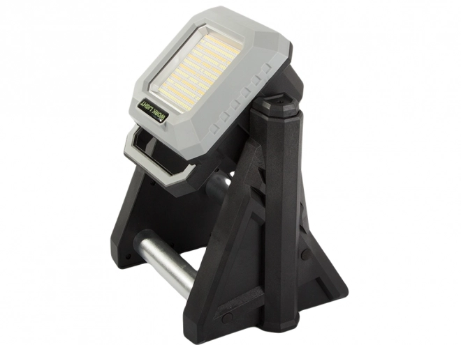 Genopladelig LED teleskopisk lygte 3000 lumen