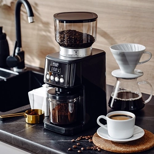 Malet kaffekværn Adler