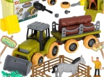 Gård med traktor og adskillelige køretøjer